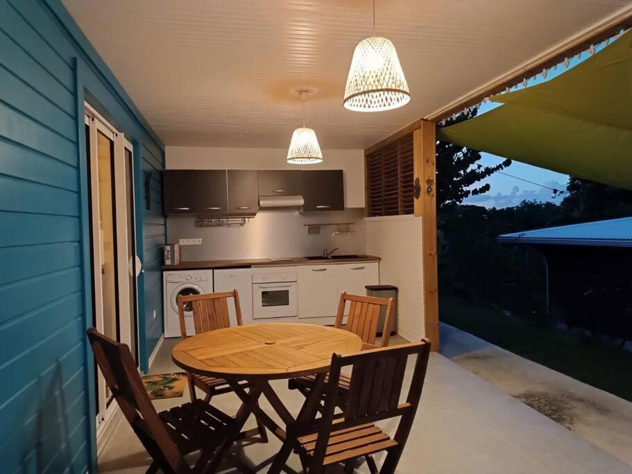 Tukusi Bungalow Le Moule Extérieur photo